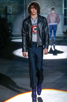 Молодежный блузон с окантовкой из металлических заклепок от Dsquared2 Молодежный блузон с окантовкой из металлических заклепок от Dsquared2