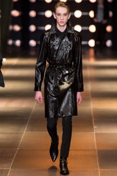 Мужской плащ из лакированной кожи от Lanvin Мужской плащ из лакированной кожи от Lanvin